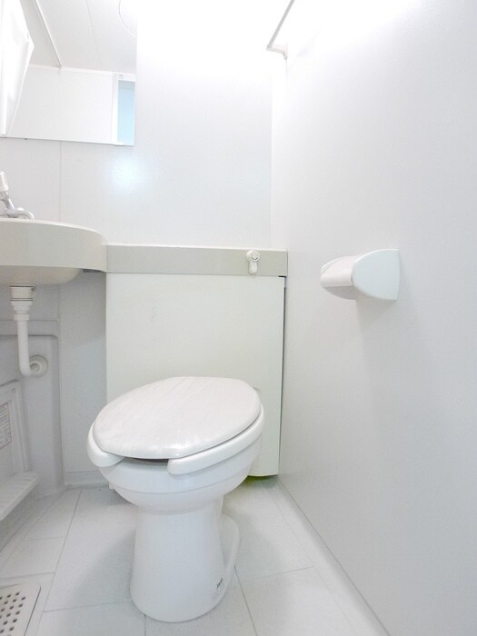 物件内観写真16　(トイレ)