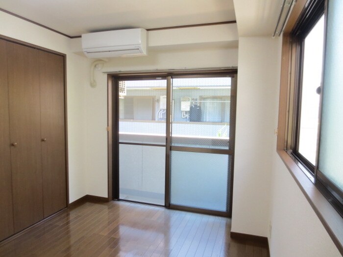 物件内観写真11　(居室)