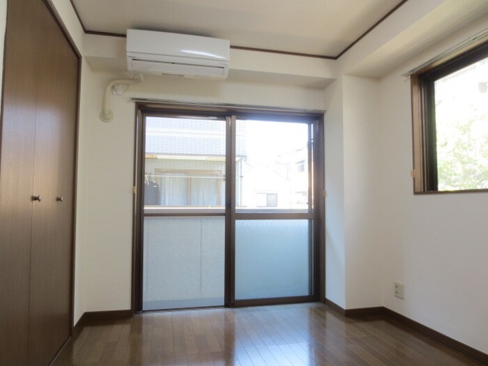 物件内観写真13　(居室)