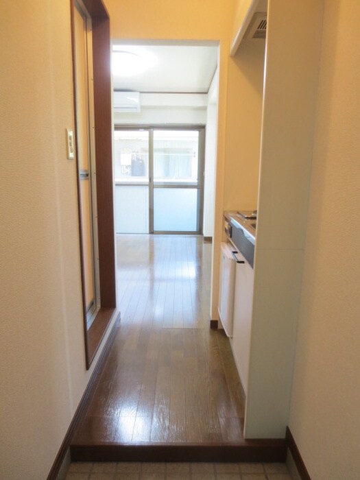 物件内観写真14　(廊下)