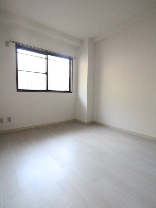 物件内観写真12　(居室)