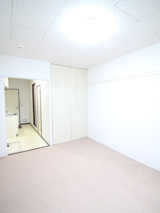 物件内観写真11　(室内からの展望)