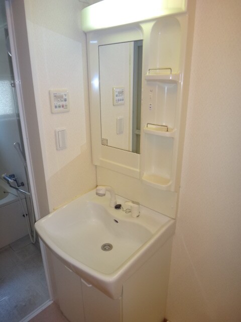 物件内観写真11　(洗面)