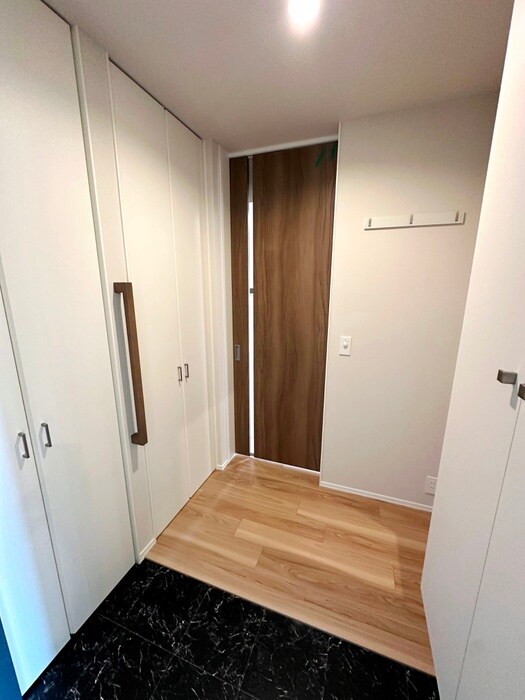 フランメゾン武蔵浦和の玄関