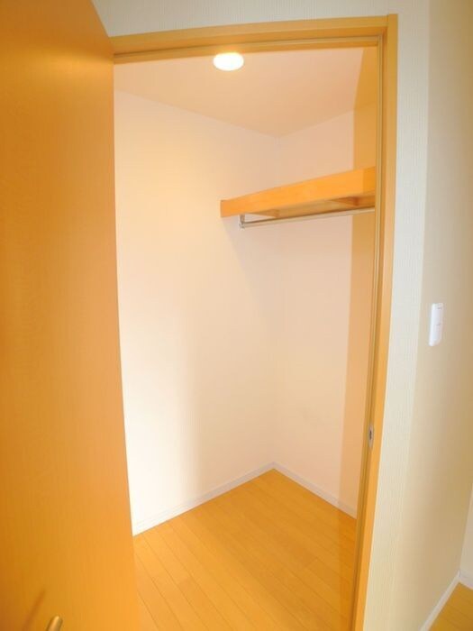 物件内観写真10　(収納)