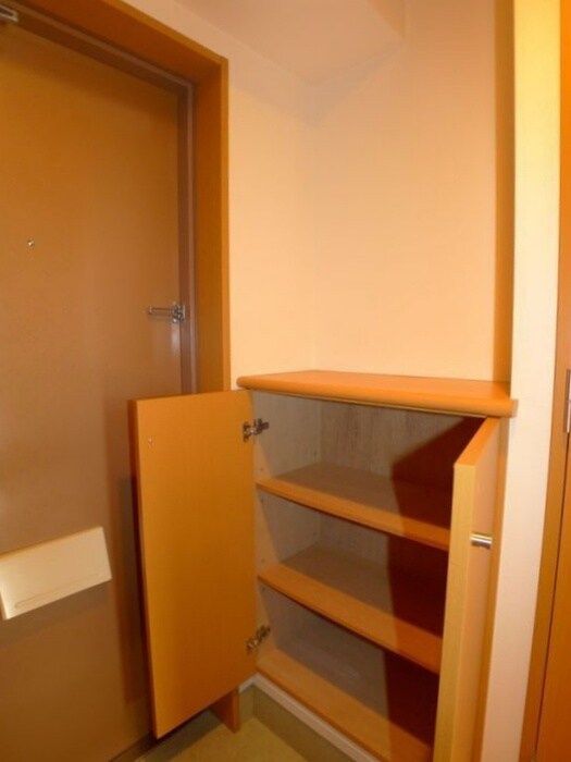 物件内観写真14　(靴箱)