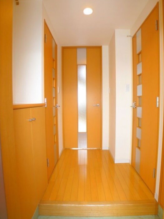 物件内観写真15　(玄関)