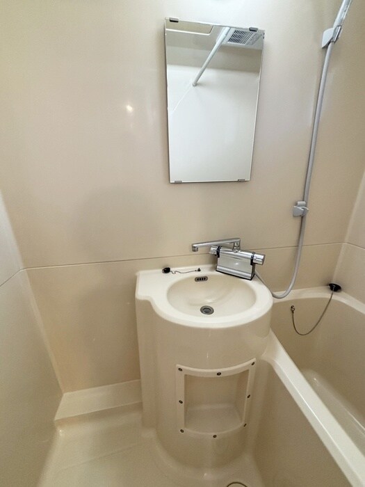 物件内観写真15　(洗面)