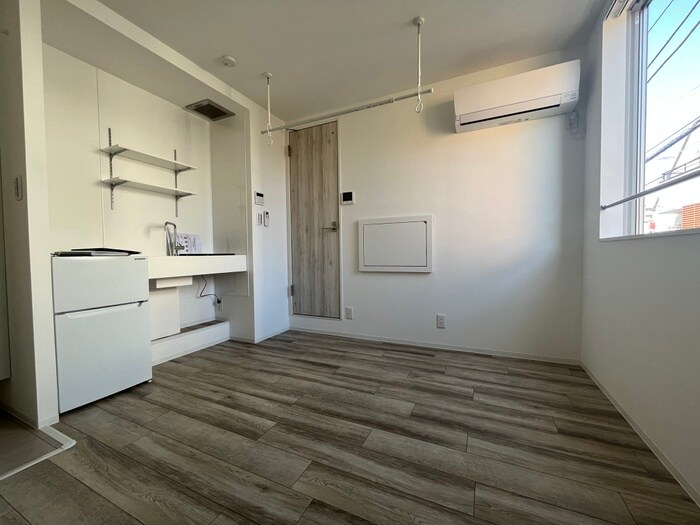 物件内観写真9　(室内からの展望)