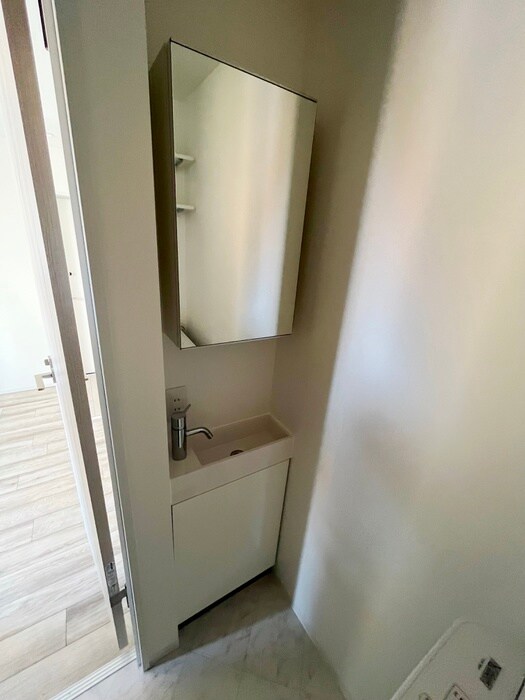 物件内観写真13　(洗面)