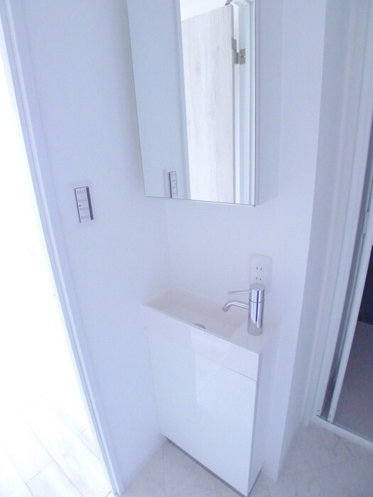 物件内観写真13　(洗面)