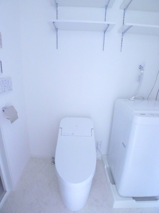 物件内観写真14　(トイレ)