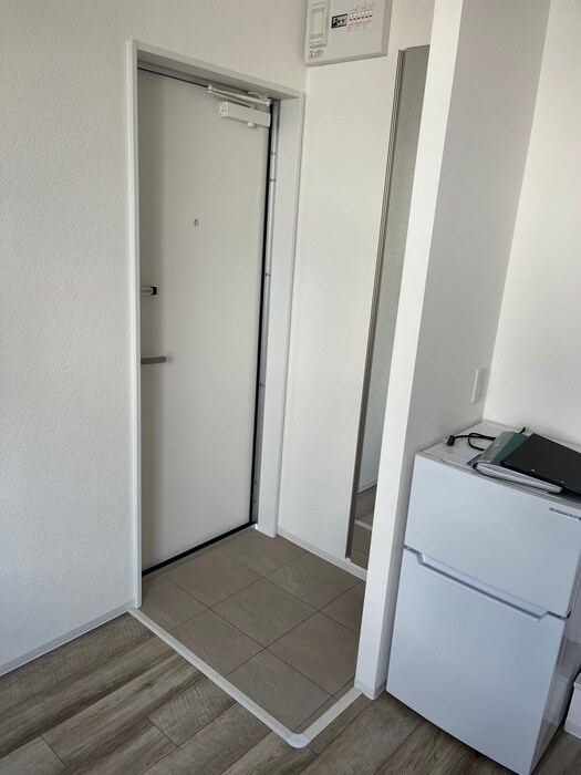 物件内観写真16　(玄関)