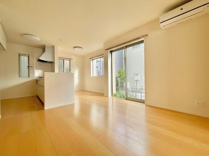 美大通貸家の内観写真