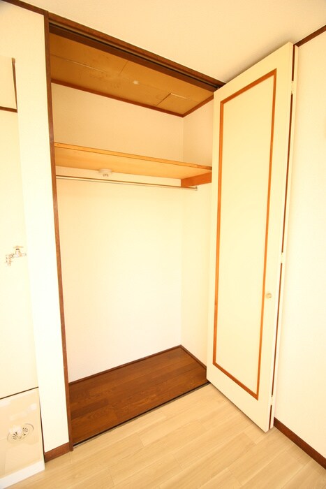 物件内観写真13　(収納)