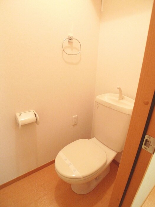 物件内観写真10　(トイレ)