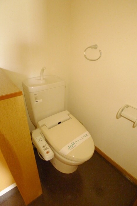 物件内観写真12　(トイレ)