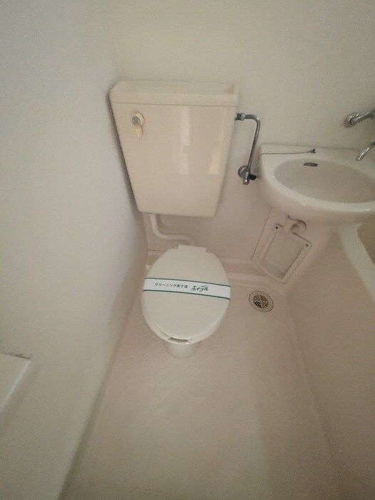 物件内観写真12　(トイレ)