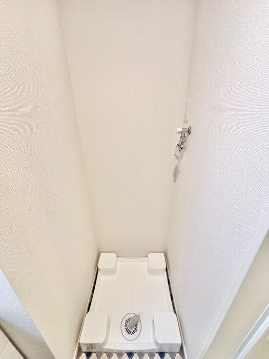 物件内観写真17　(洗濯機置場)