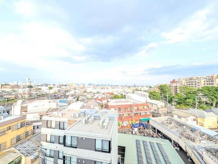 物件内観写真18　(室内からの展望)