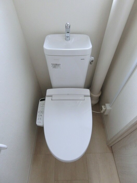 物件内観写真14　(トイレ)