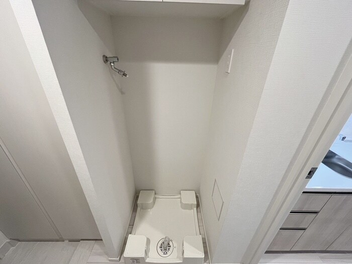 物件内観写真14　(洗濯機置場)