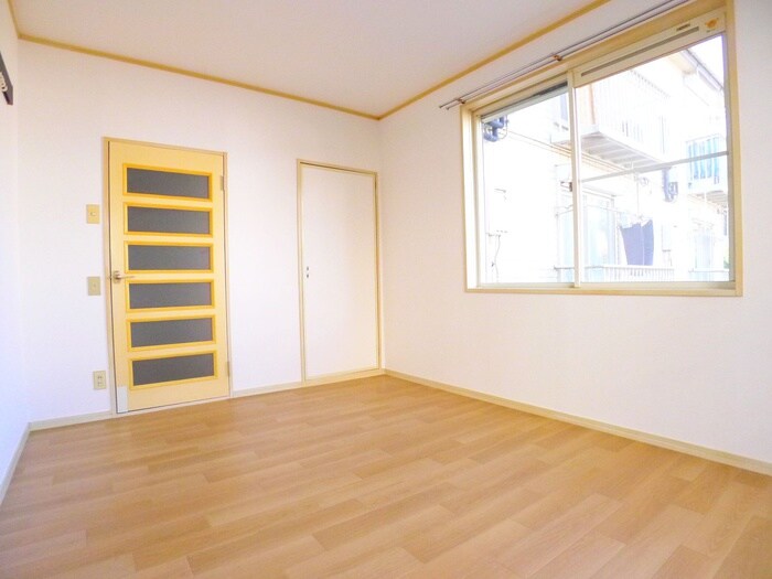 物件内観写真10　(居室)