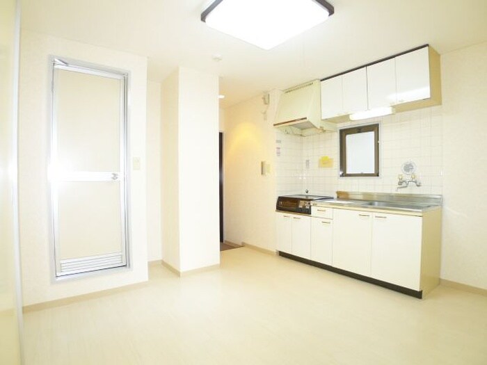 物件内観写真10　(廊下)