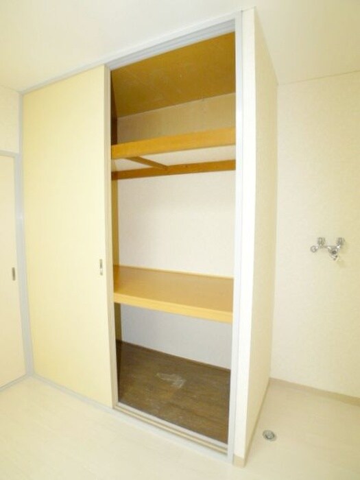 物件内観写真14　(収納)