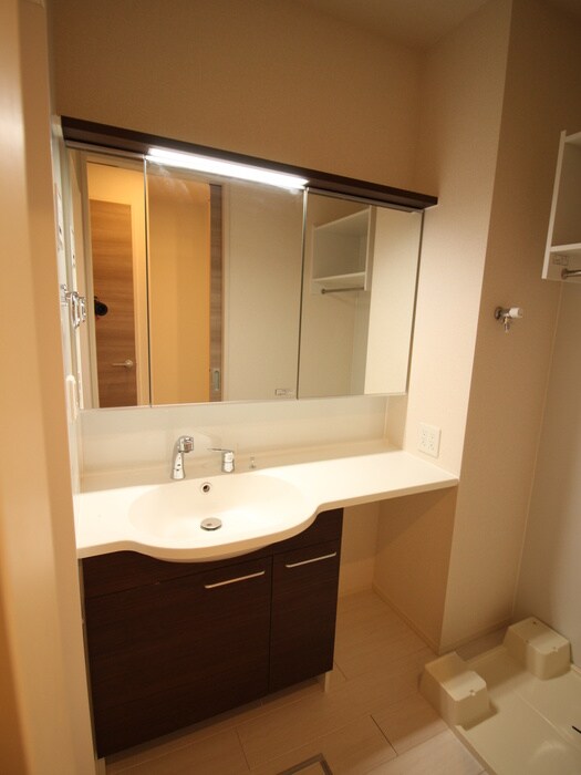 物件内観写真9　(洗面)