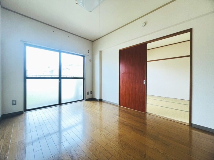 物件内観写真6　(居室)