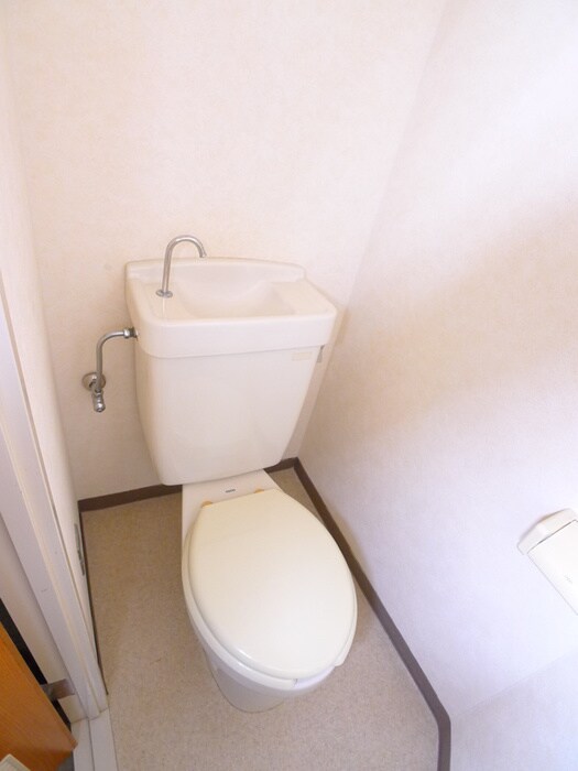 物件内観写真17　(トイレ)