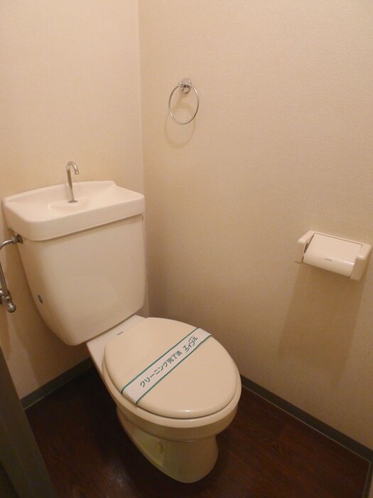 物件内観写真8　(トイレ)