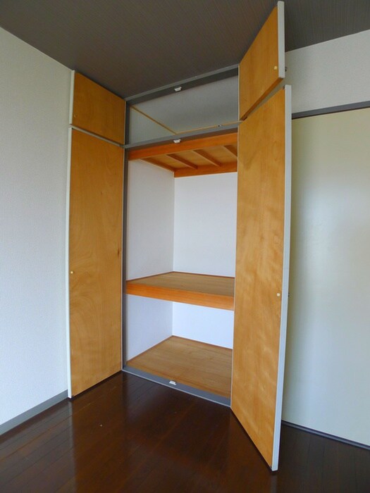 物件内観写真10　(収納)