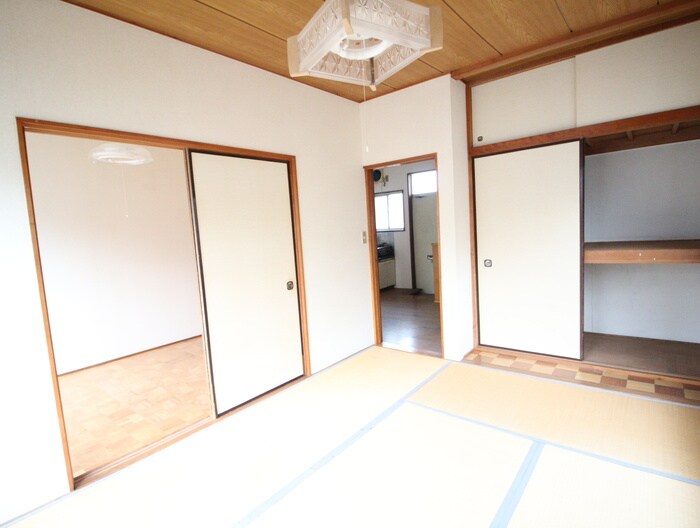 物件内観写真10　(居室)