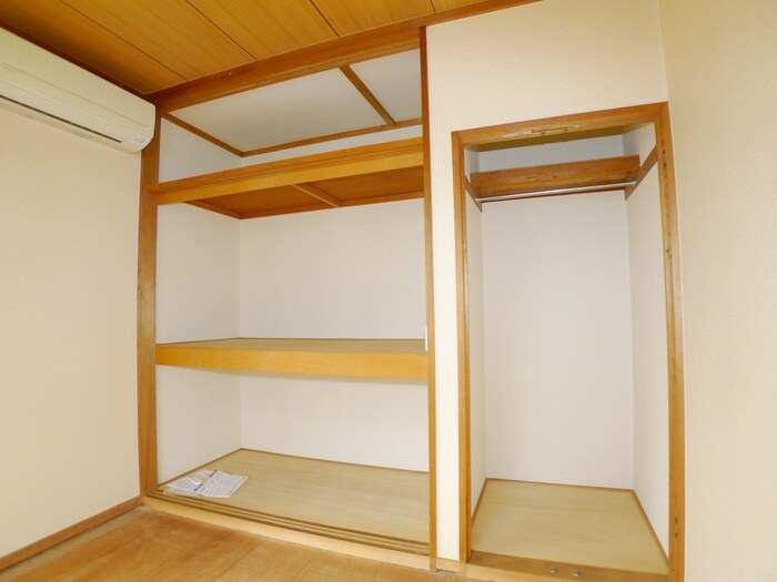 物件内観写真10　(収納)