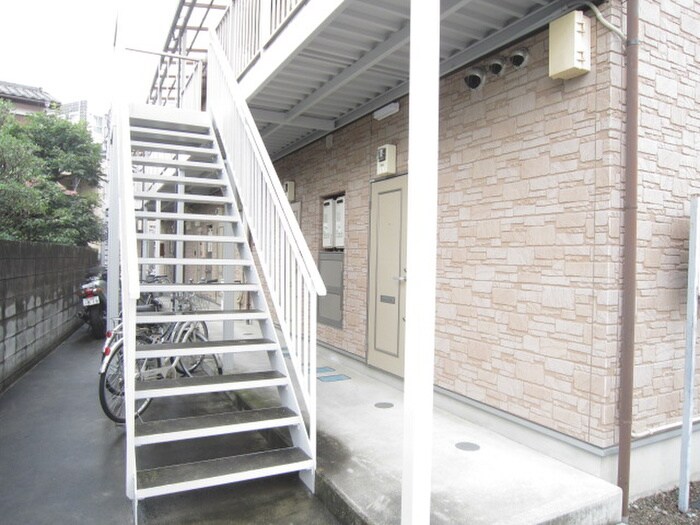 物件外観写真5　(エントランス部分)