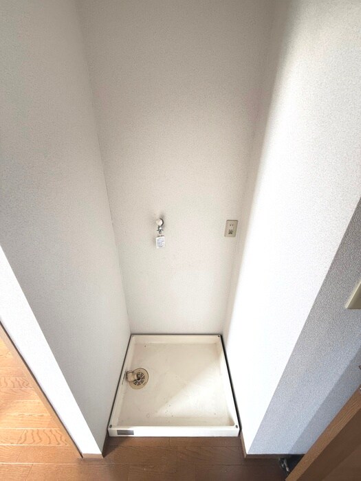 物件内観写真20　(洗濯機置場)