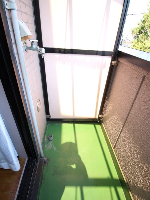 物件内観写真12　(洗濯機置場)