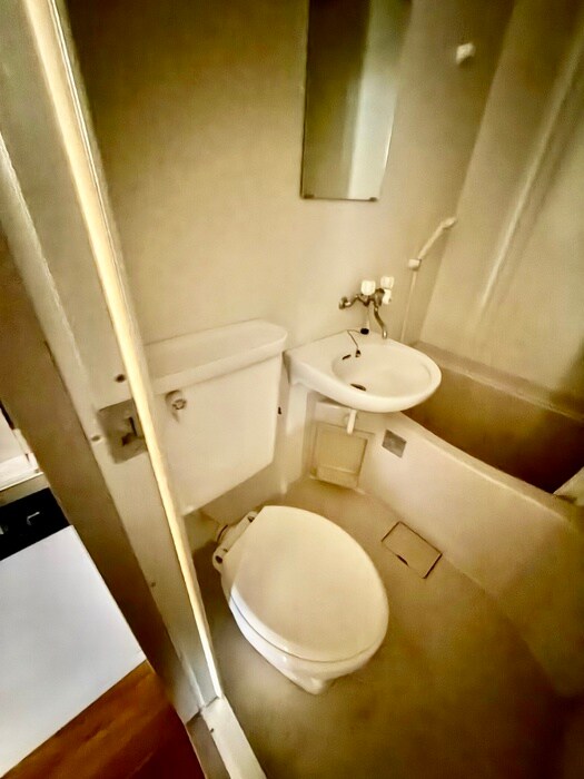 物件内観写真13　(トイレ)