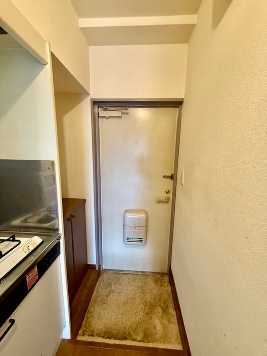物件内観写真15　(玄関)