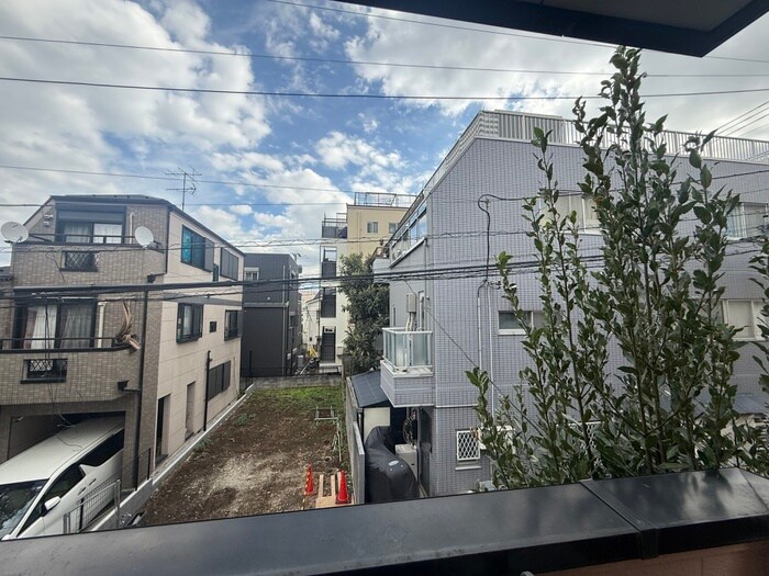 物件内観写真16　(室内からの展望)