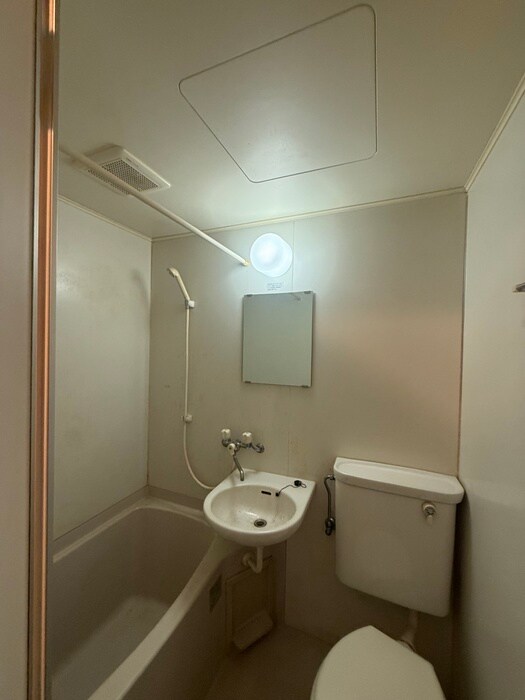 物件内観写真18　(洗面)