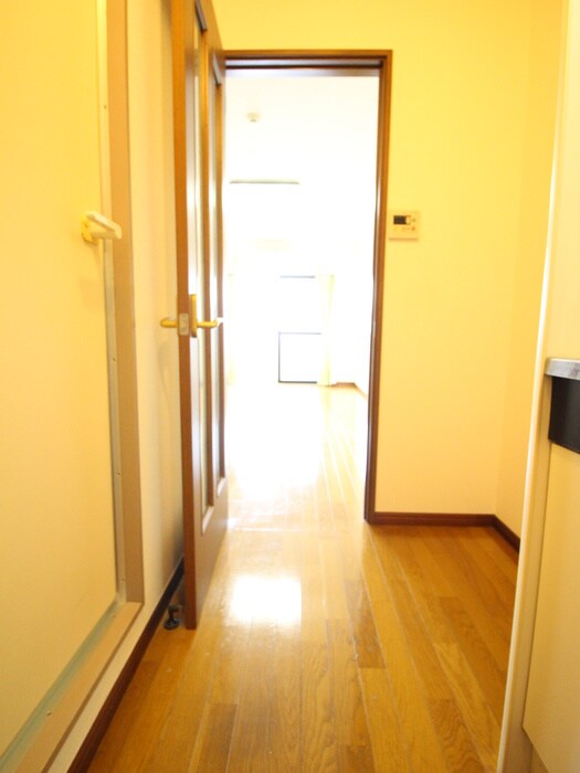 物件内観写真20　(廊下)