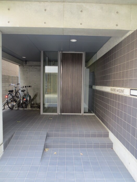 物件外観写真5　(駐輪場)