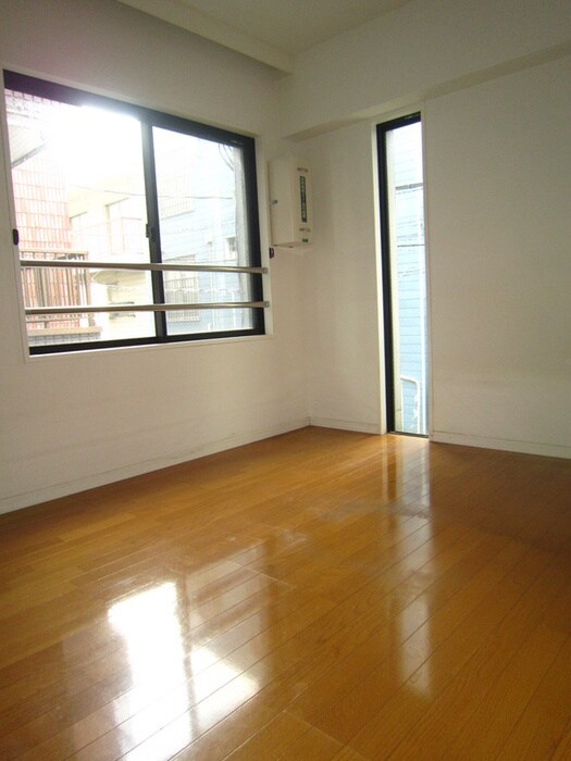 物件内観写真10　(居室)