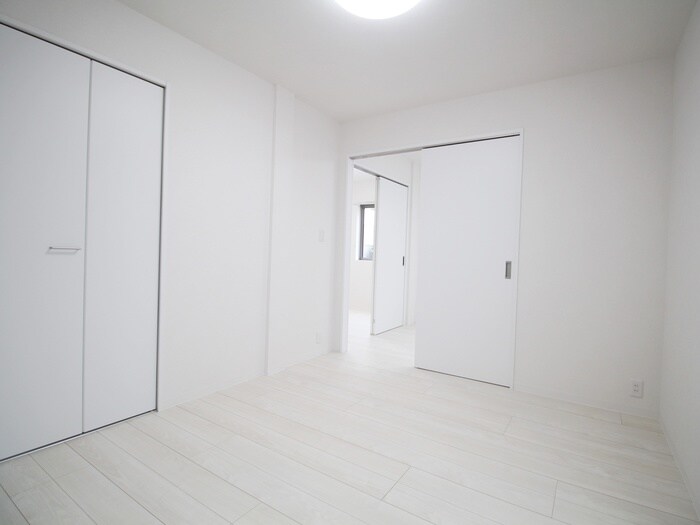 物件内観写真9　(居室)