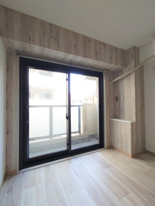 物件内観写真20　(室内からの展望)