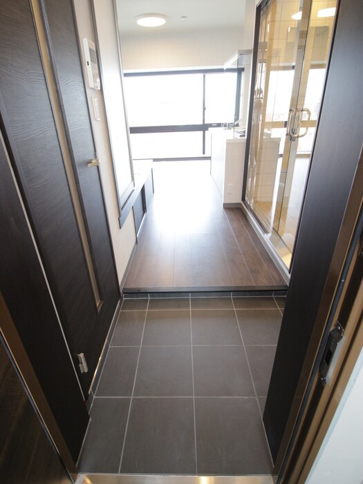 物件内観写真14　(玄関)