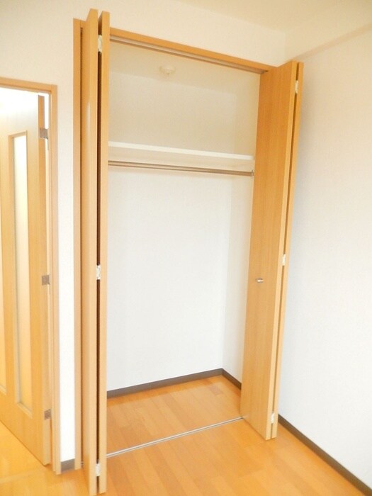 物件内観写真9　(収納)